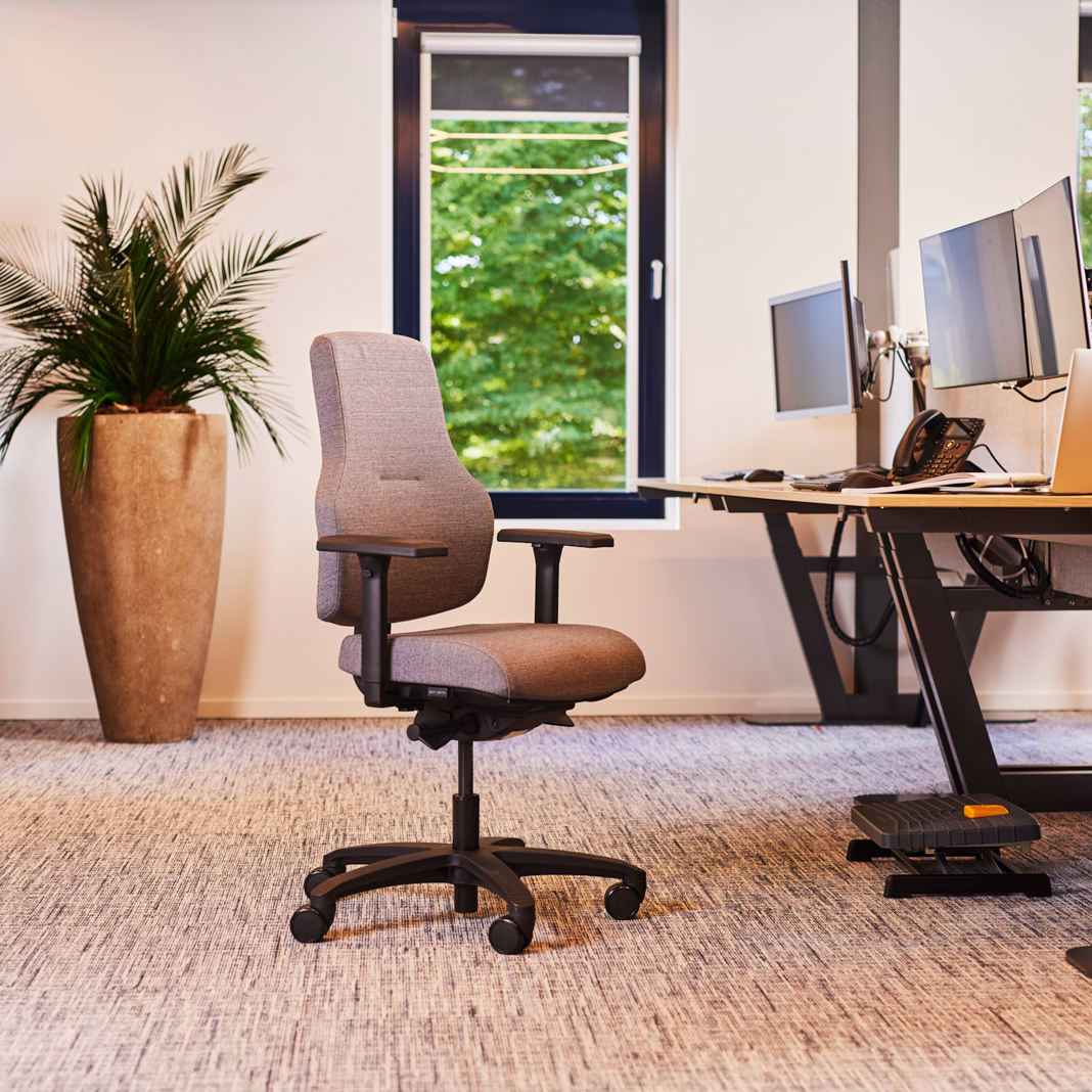 Computer Chair Types How to choose the perfect computer chair | Score | Score