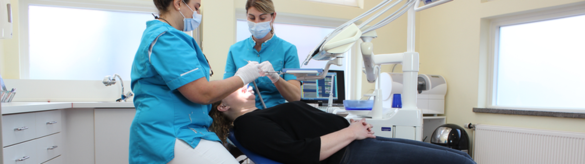 6 ergonomic chairs for dentists and dental hygienists