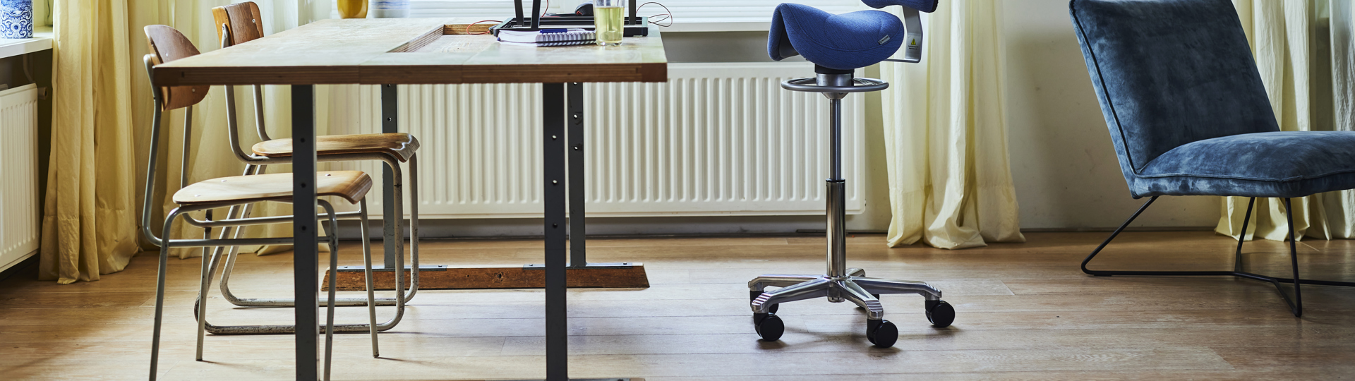 Adjust your office chair correctly in four steps