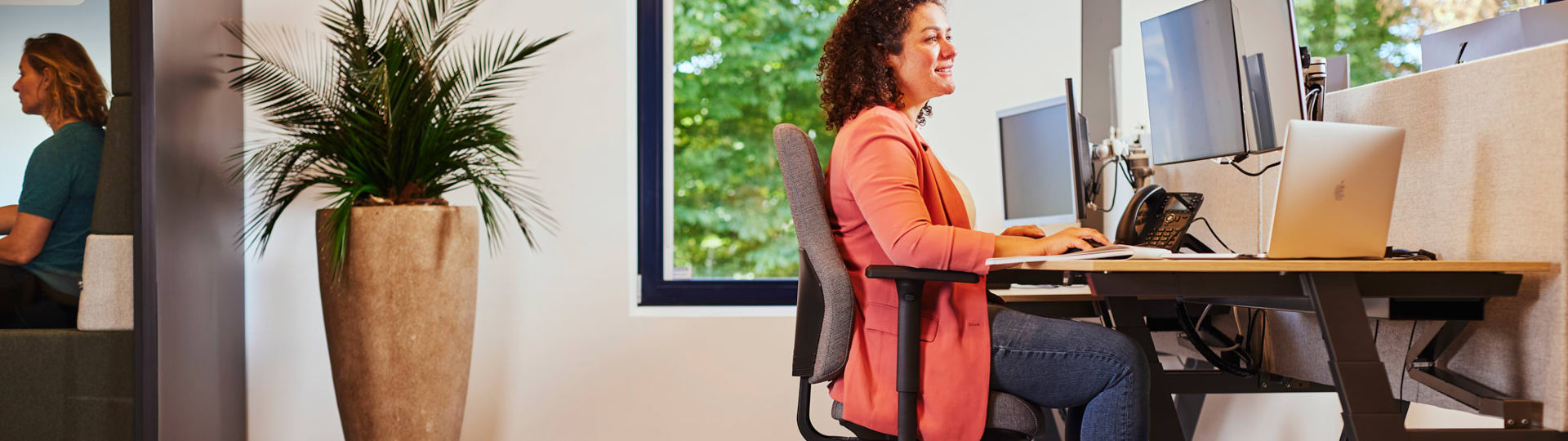 Why a footrest at your desk is good for you